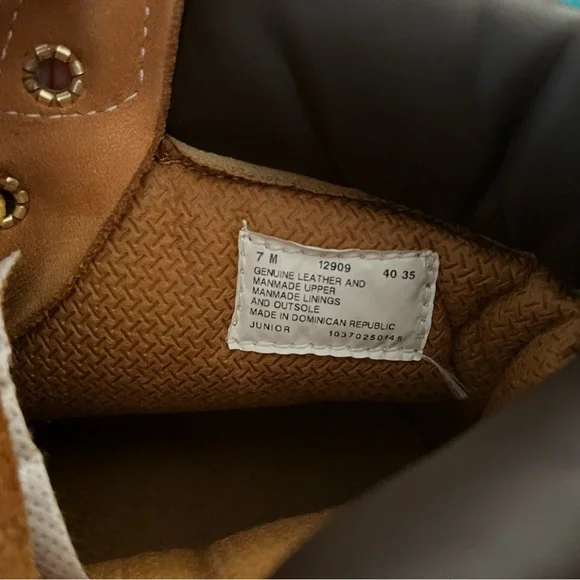 Timberland Classic Lace-Up Boots - Picture 8 of 8